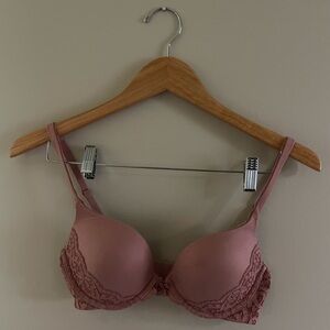 Victoria’s Secret Lace Trim Push Up Bra!